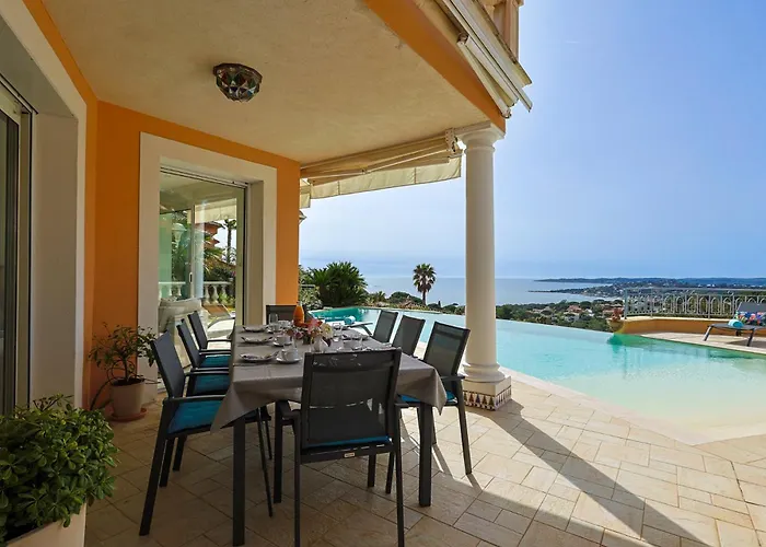 Vakantiehuis Provenzalische Maison Des Loups - Garten Mit Meerblick Und Infinity Pool By Riviera Homelife Sainte-Maxime