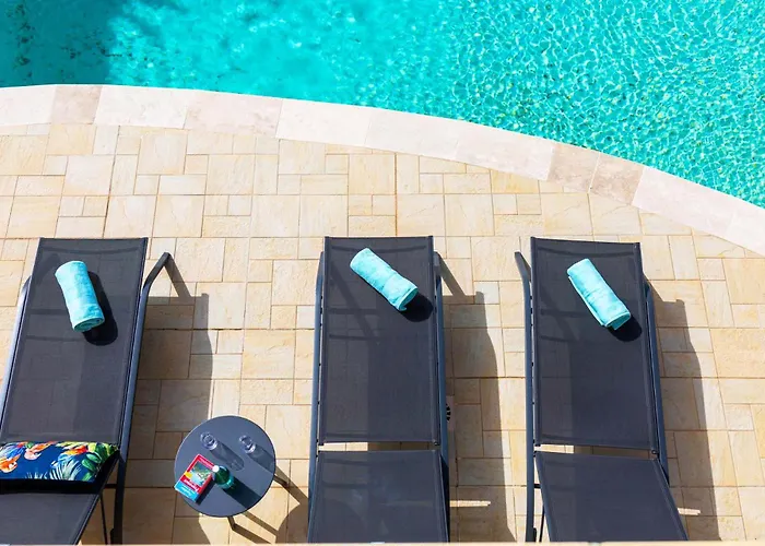 Vakantiehuis Provenzalische Maison Des Loups - Garten Mit Meerblick Und Infinity Pool By Riviera Homelife Sainte-Maxime